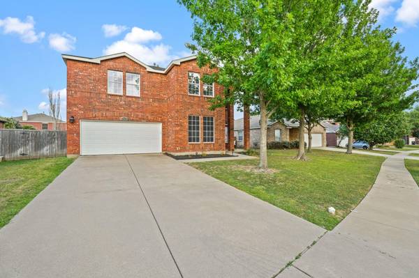 7801 Serenity Way, Denton, TX 76210