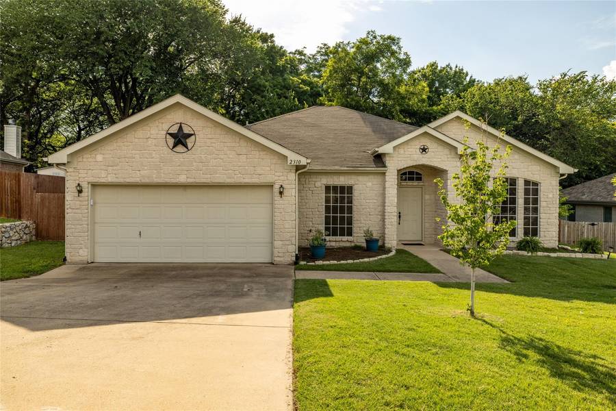 2310 Summer Brook Drive, Weatherford, TX 76087