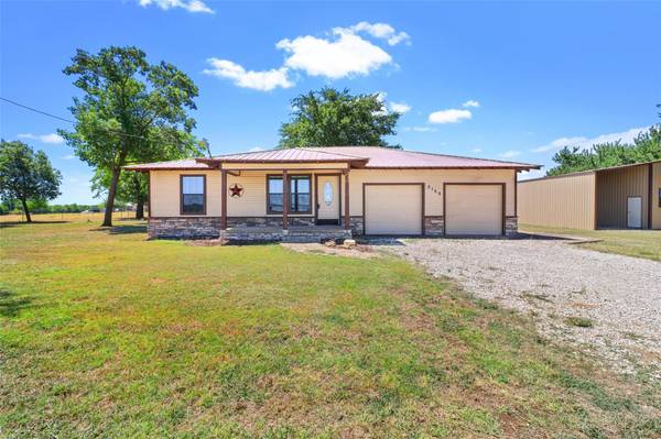 5169 Lois Road W, Sanger, TX 76266