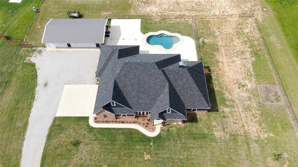 1017 On Monarch Court,  Poolville,  TX 76487