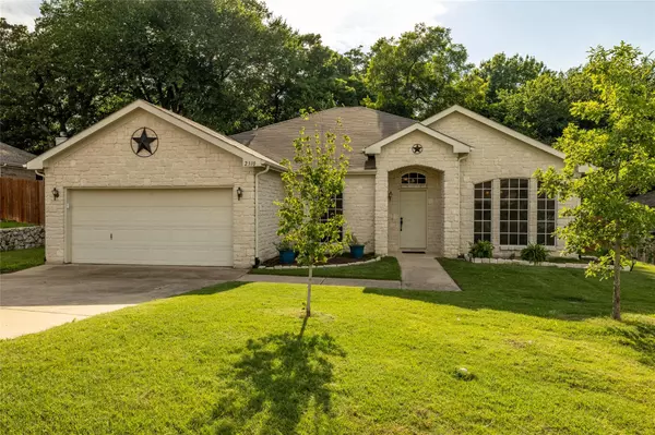 Weatherford, TX 76087,2310 Summer Brook Drive