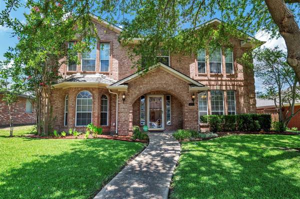 813 Red Tip Drive, Allen, TX 75002