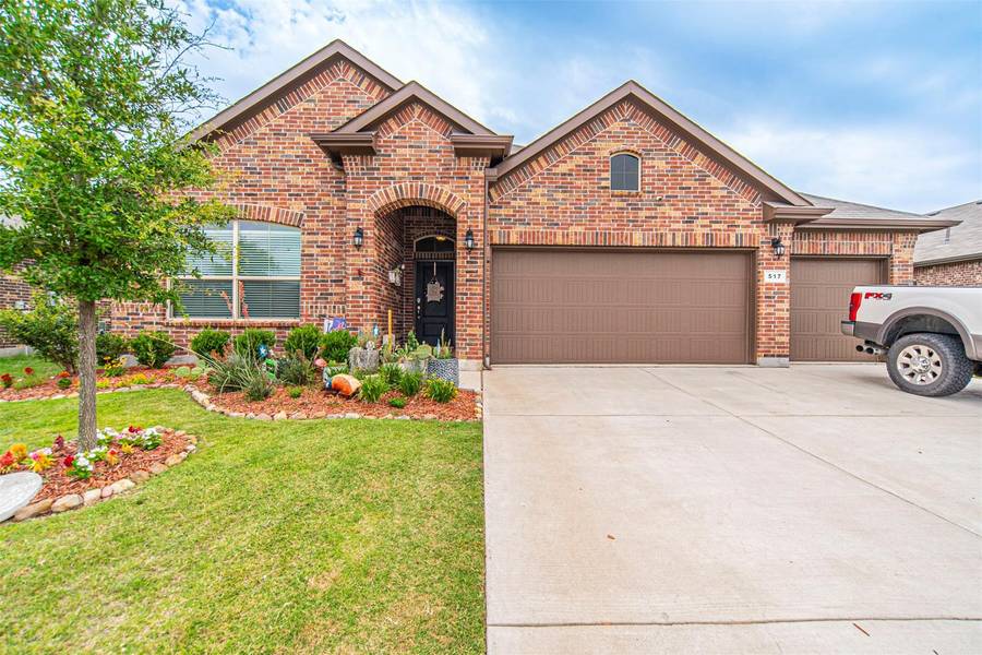 517 Dunster Lane, Saginaw, TX 76131