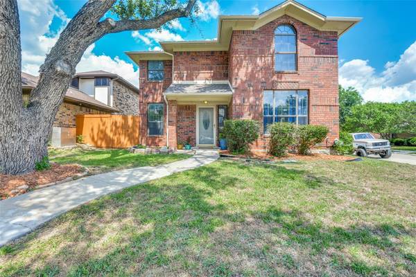 2900 Fort Point Lane, Carrollton, TX 75007