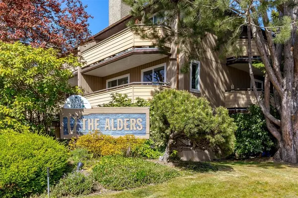 3215 Alder St #311,  Saanich,  BC V8X 1P3