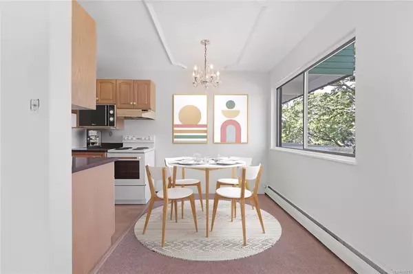 Oak Bay, BC V8R 1E6,2095 Oak Bay Ave #308