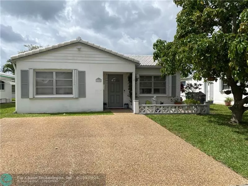 6608 NW 75th St, Tamarac, FL 33321