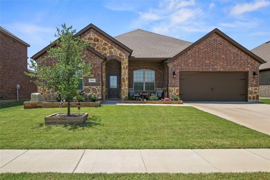 11012 Culberson Drive, Aubrey, TX 76227