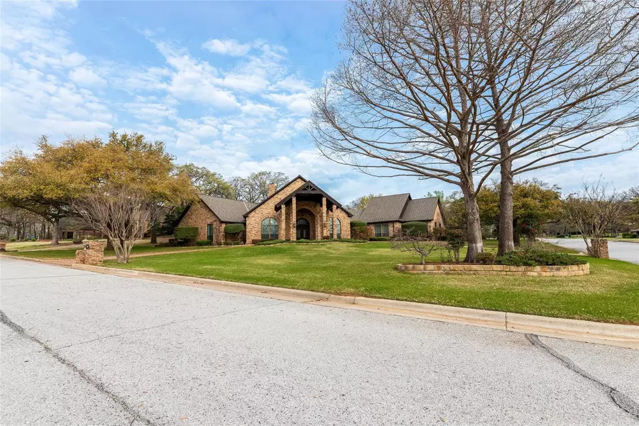 1020 Diamond Boulevard, Southlake, TX 76092