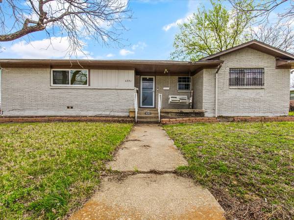 4201 Old Mansfield Road, Fort Worth, TX 76119