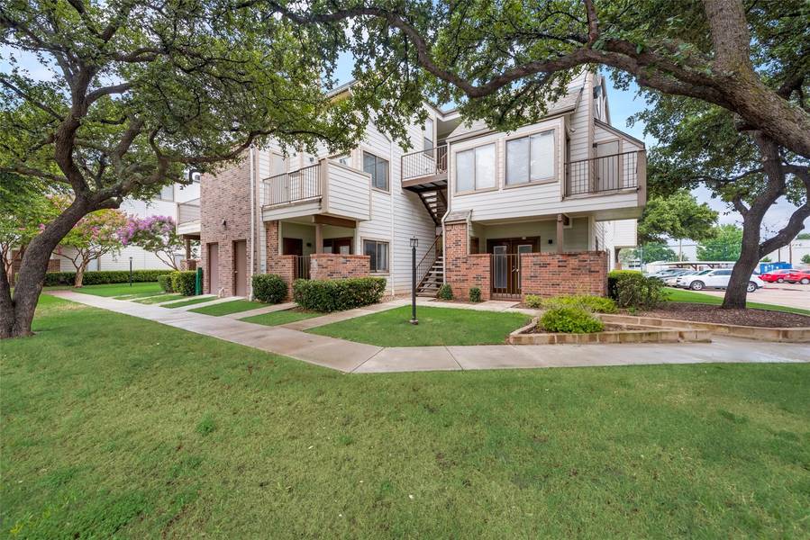 3117 Sondra Drive #201, Fort Worth, TX 76107