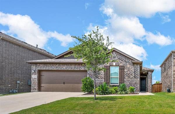 8705 Copper River Drive,  Fort Worth,  TX 76131