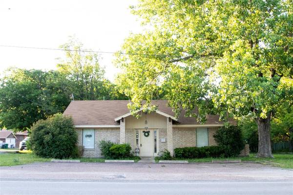 Clifton, TX 76634,1315 W 5TH Street