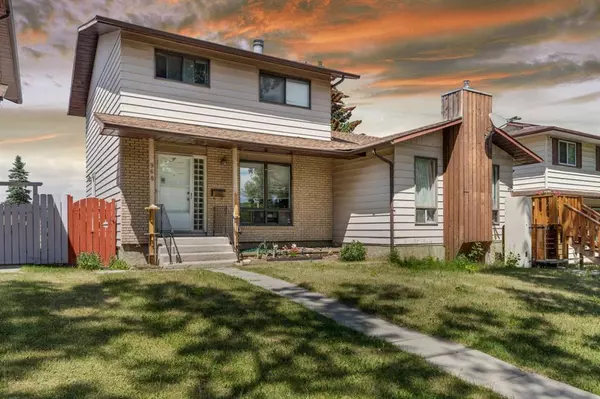 Calgary, AB T3K 1A2,968 Berkley DR NW