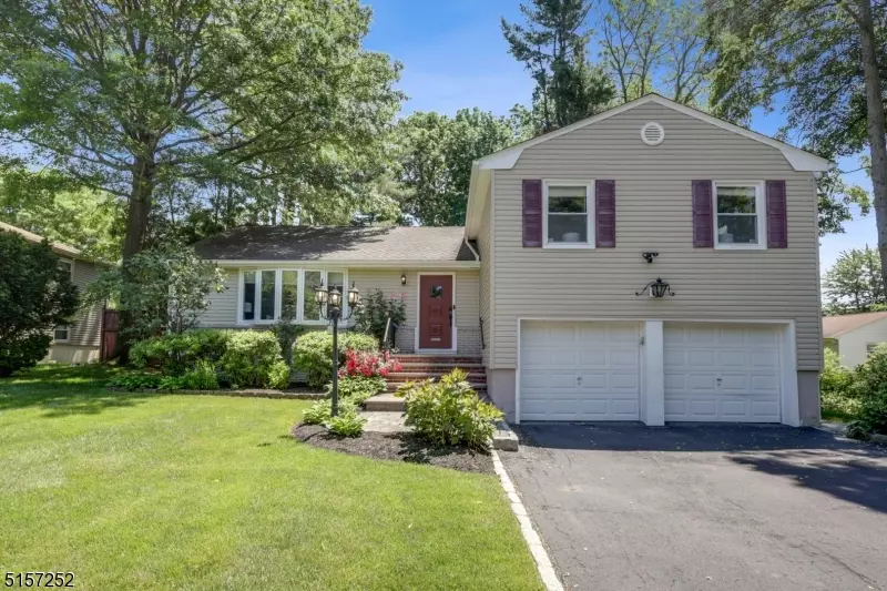 6 Robin Ct, Springfield Twp., NJ 07081