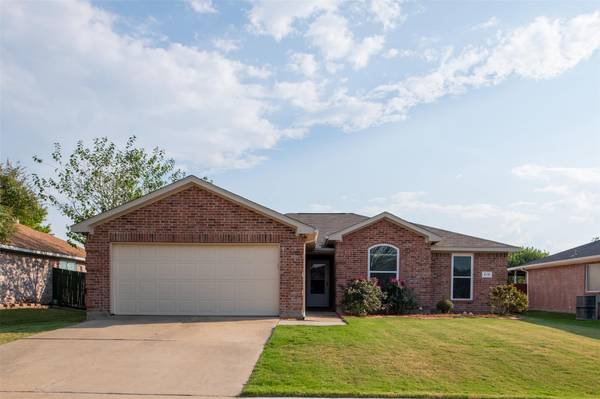 218 Lake Wichita Drive, Wylie, TX 75098