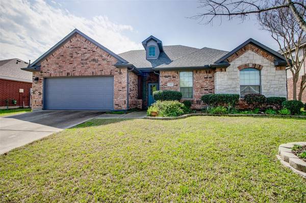 1905 Water Fall Way, Wylie, TX 75098