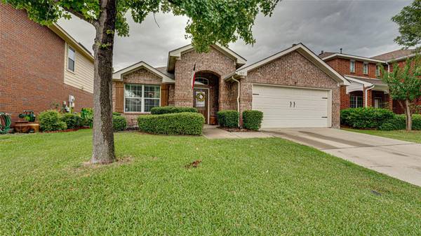 305 Lakefront Drive, Wylie, TX 75098