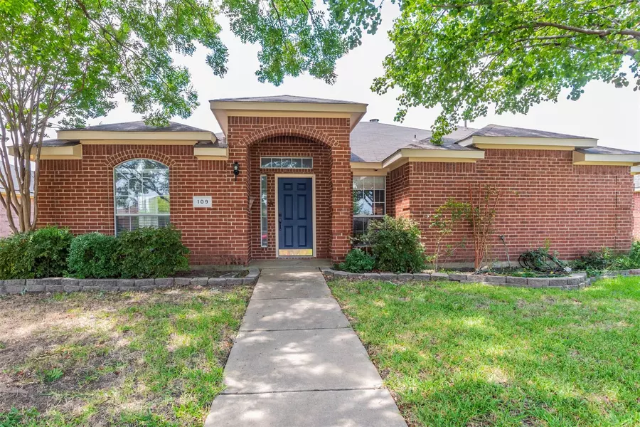 109 N Rolling Meadows Drive, Wylie, TX 75098