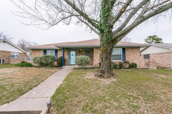 407 Briarwood Drive, Wylie, TX 75098