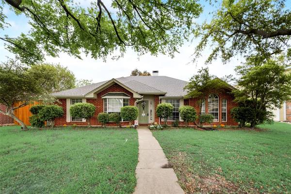 1108 Old Knoll Drive, Wylie, TX 75098