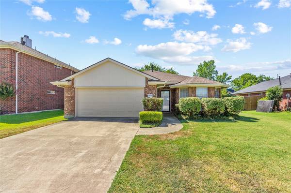 308 Harvest Bend Drive, Wylie, TX 75098