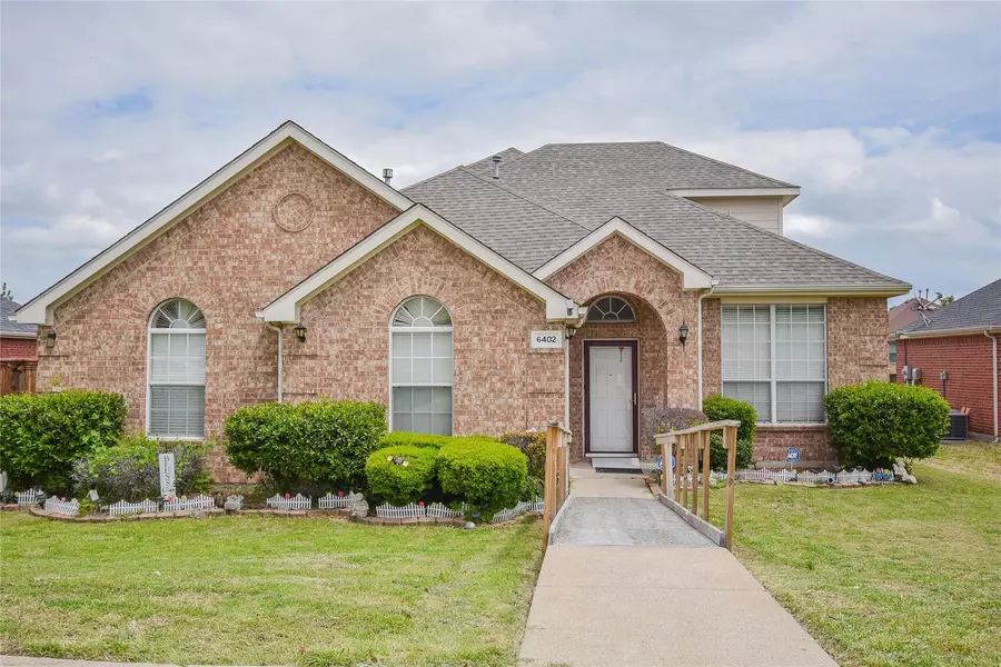 6402 Tern Harbor Drive, Rowlett, TX 75089