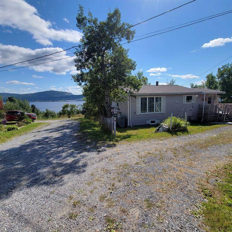 6 Youngs Lane, Irishtown-summerside, NL A2H 4A1