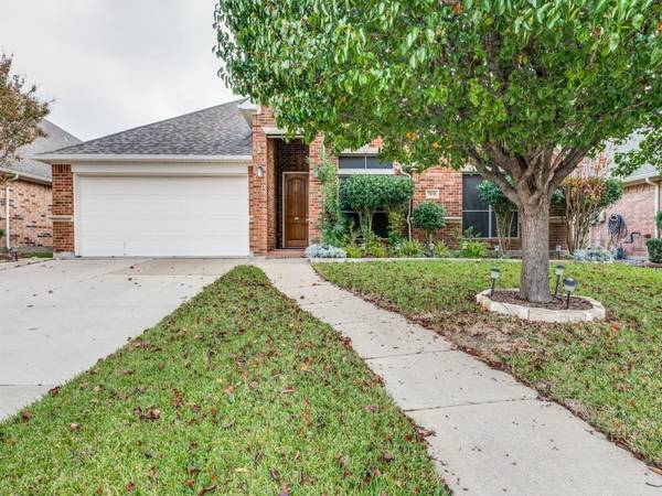 7020 San Luis Trail, Fort Worth, TX 76131