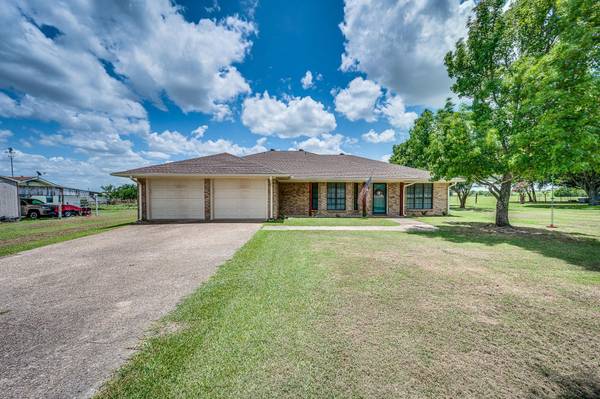 101 S Fm 1126,  Barry,  TX 75102