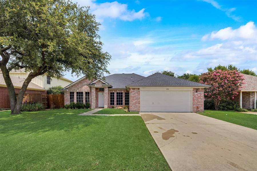 250 Moonbeam Lane, Grand Prairie, TX 75052