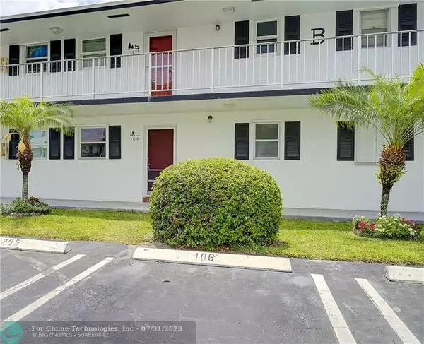 Boynton Beach, FL 33426,1112 Lake Ter  #106