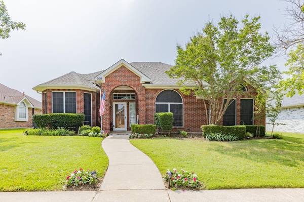 6018 Hawkeye Road, Rowlett, TX 75089