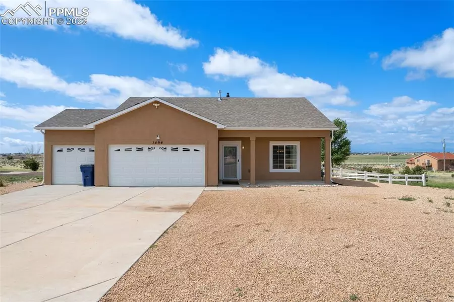 1494 E Dusty Trail LN, Pueblo West, CO 81007