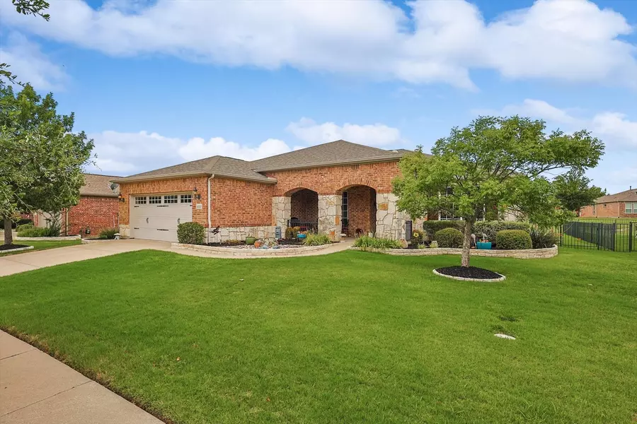 1022 Harbor Springs Drive, Frisco, TX 75036