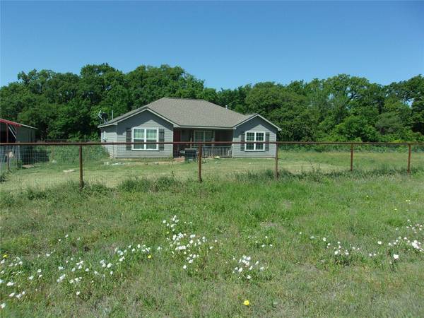 634 E Franklin Street,  Alvord,  TX 76225