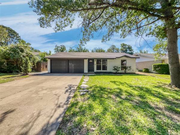 1617 Barron Lane, Fort Worth, TX 76112