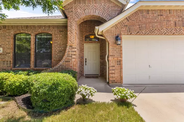 Fort Worth, TX 76244,11528 Round Leaf Drive