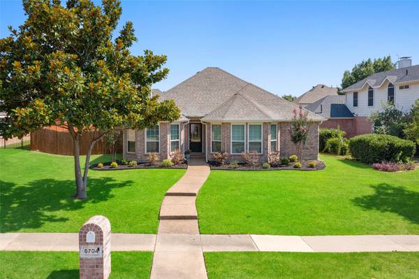 5704 Mckinley Lane, Richardson, TX 75082