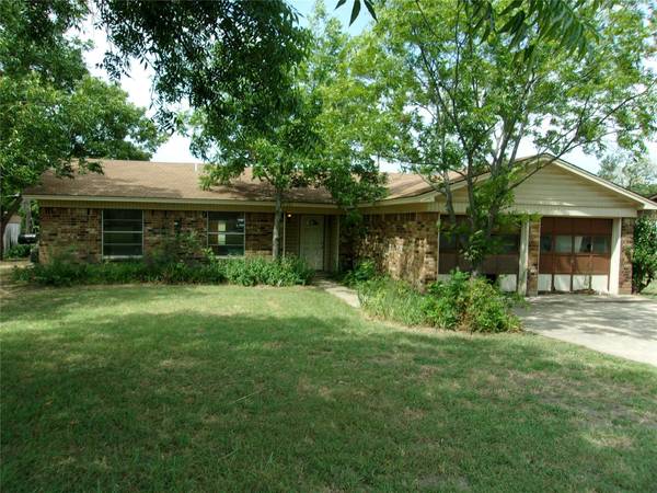 214 Vista Drive, Granbury, TX 76049