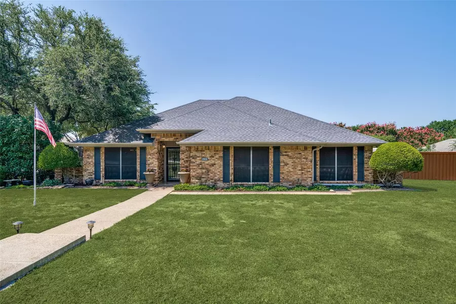 703 Stillwater Drive, Rockwall, TX 75087