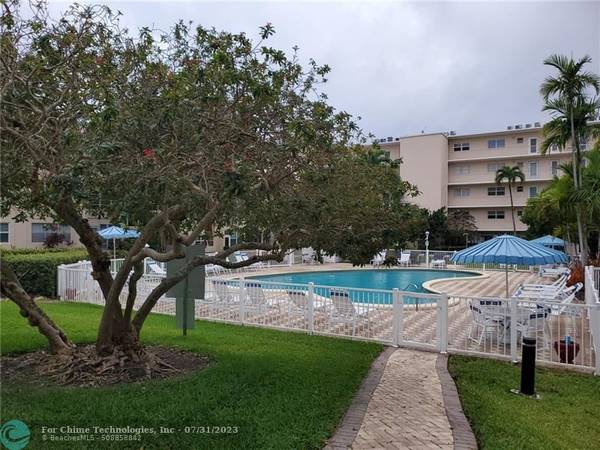 Pompano Beach, FL 33062,1481 S Ocean Blvd  #308