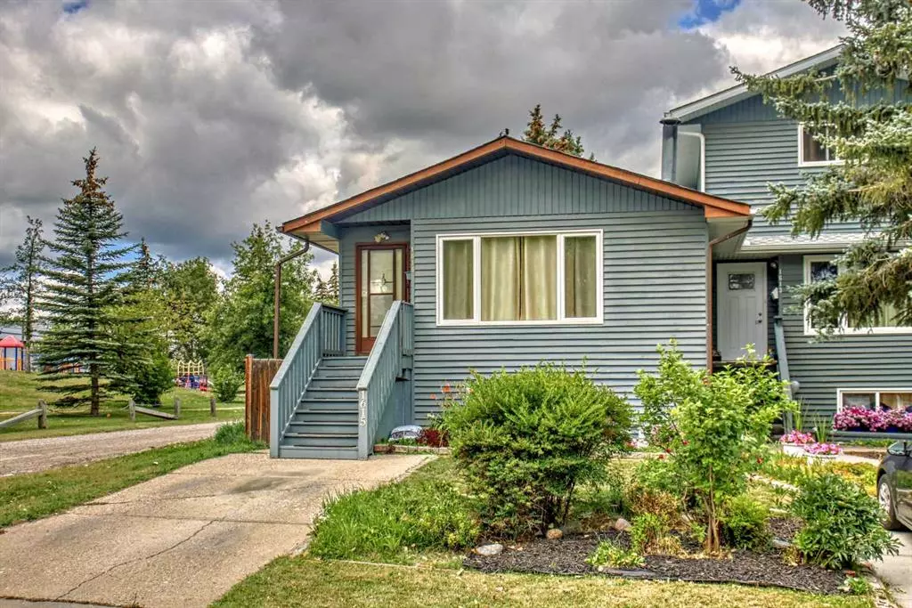 Calgary, AB T3C 2A5,1615 43 ST SW