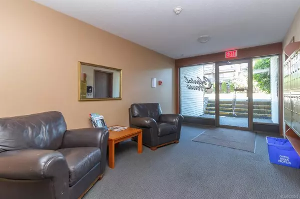 Esquimalt, BC V9A 3R1,1351 Esquimalt Rd #303