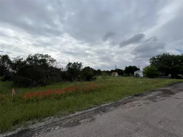 4334 Kaywood Drive, Granbury, TX 76048