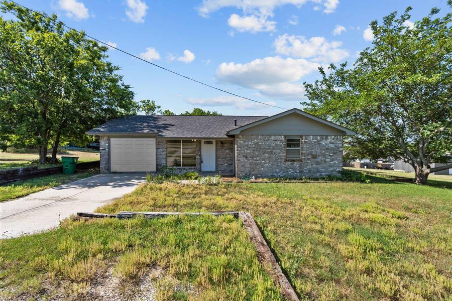 265 W 1st, Rhome, TX 76078