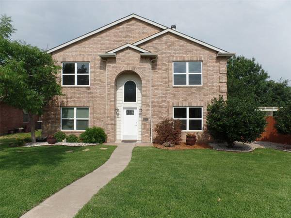 2007 Silverway Lane, Carrollton, TX 75010