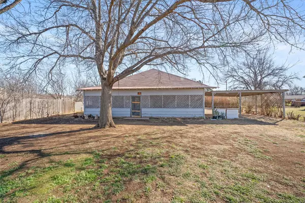 Coleman, TX 76834,112 5th Avenue