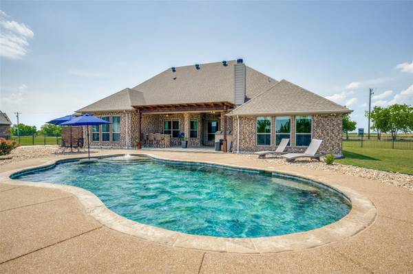 15330 Sam Reynolds Road, Justin, TX 76247