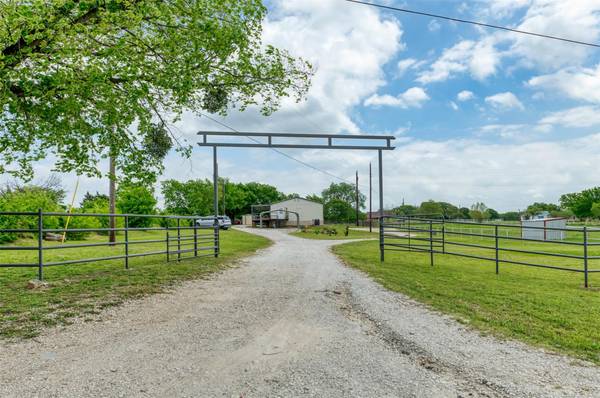 2150 County Road 151, Gainesville, TX 76240